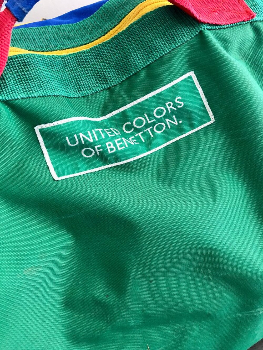 90s Vintage United Colors of Benetton Duffel Bag, Carry on Travel Bag - Picture 10 of 16